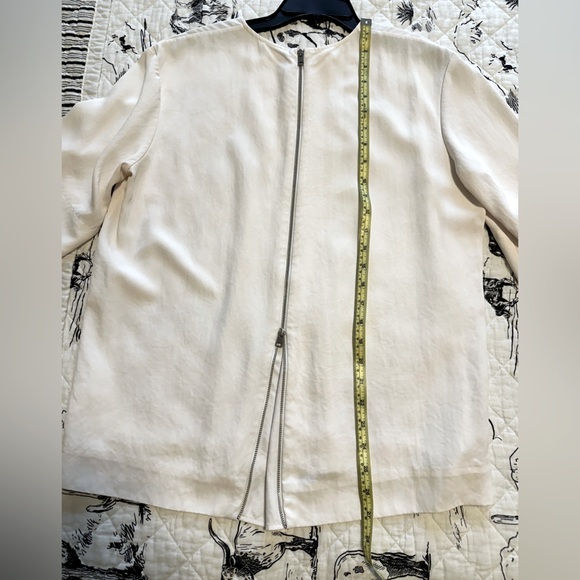 Everlane Triacetate Back-zip blouse - Picture 5 of 6